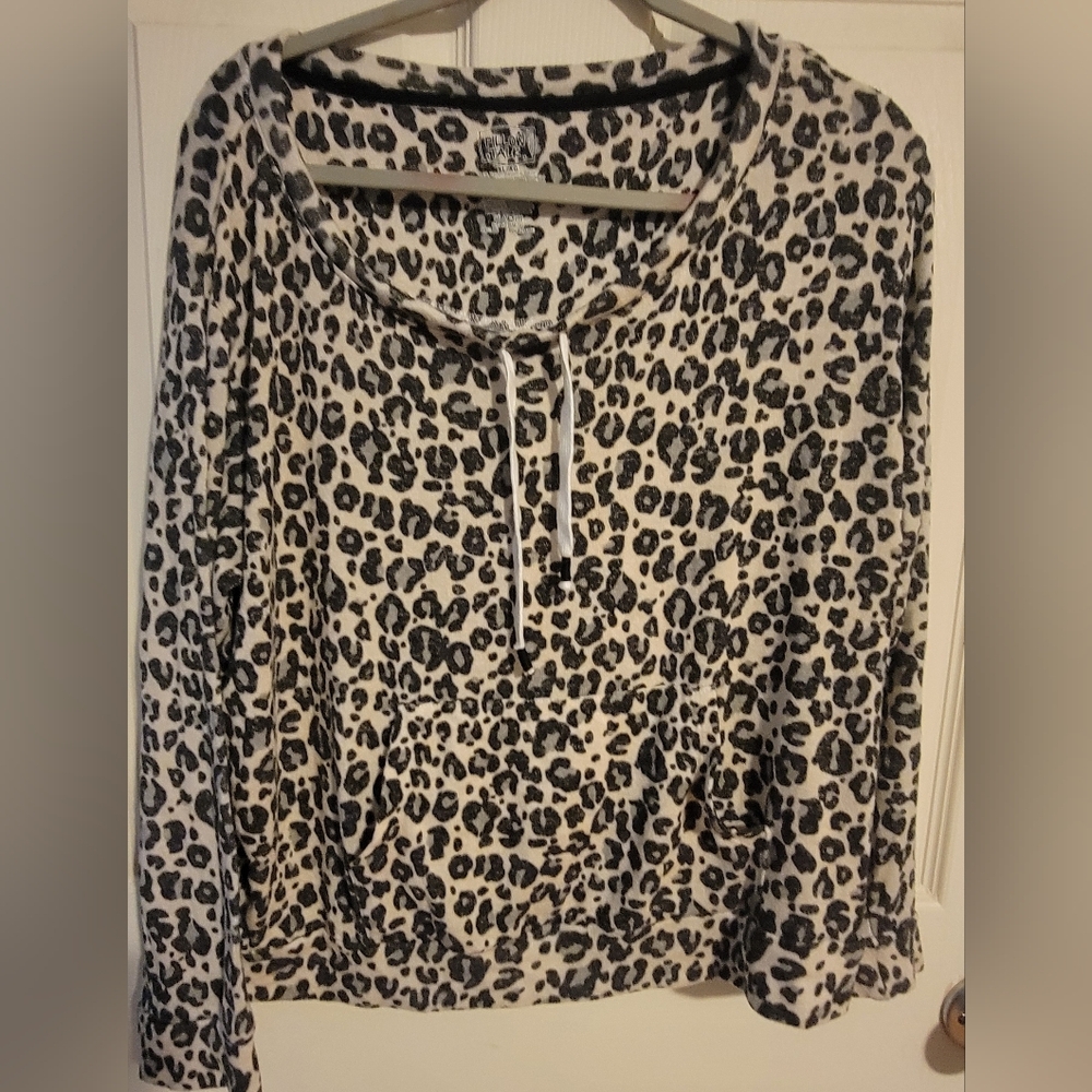 Pillow Talk Pajamas Top NWOT Size XL